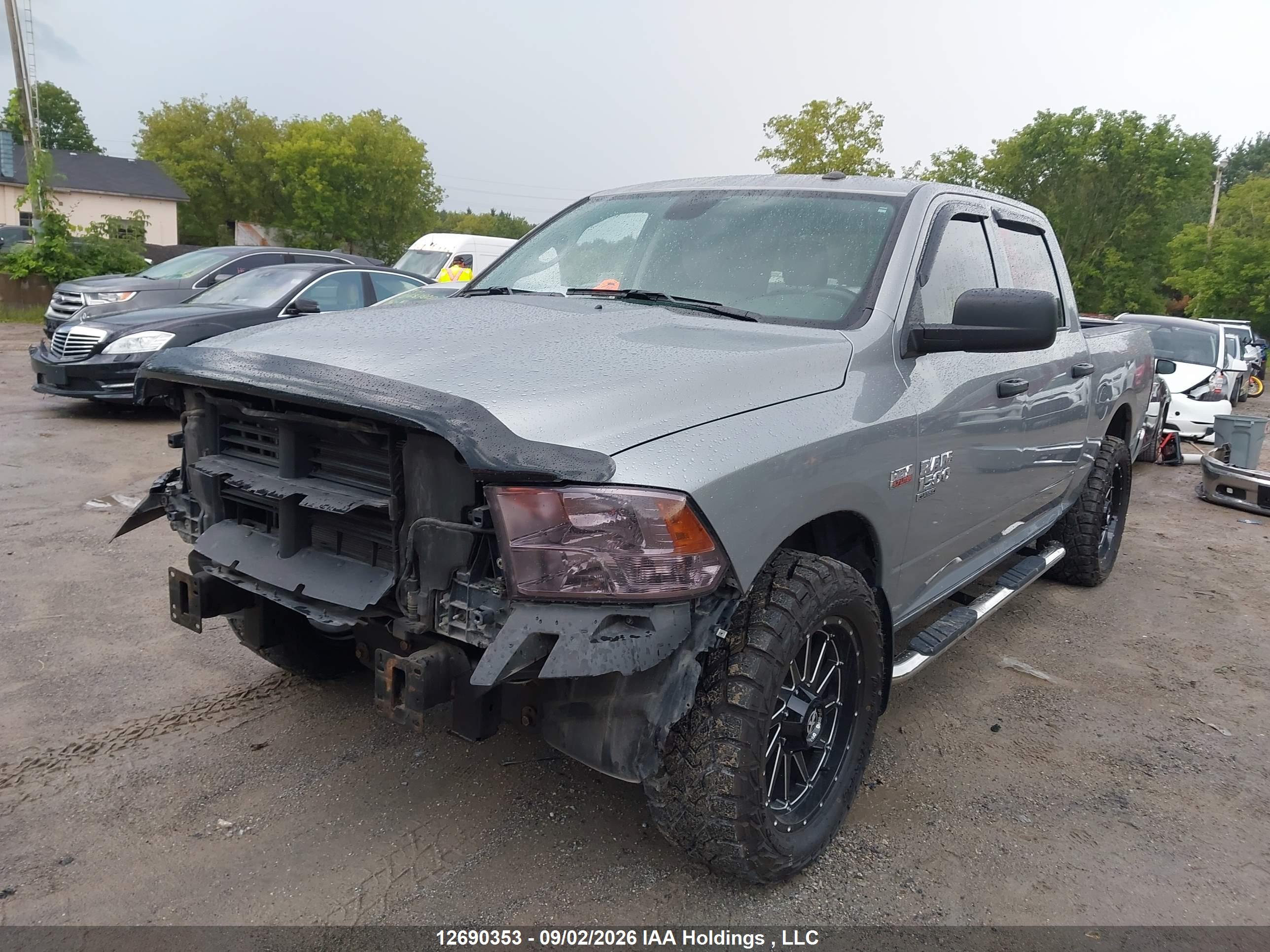 2023 RAM 1500 CLASSIC SLT — I2