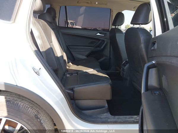 2021 VOLKSWAGEN TIGUAN SE/SE R-LINE BLACK/SEL — I8