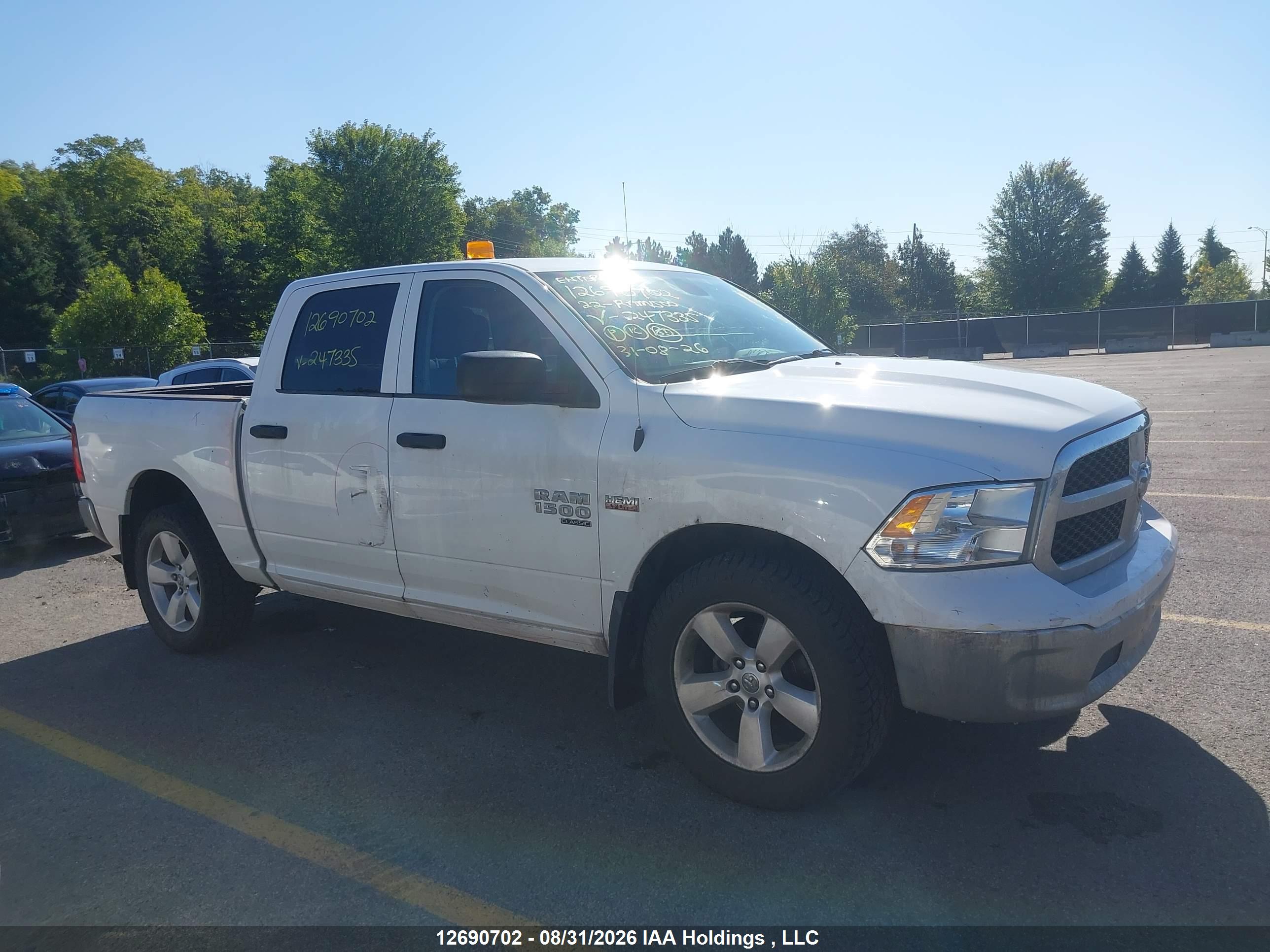 2022 RAM 1500 CLASSIC SLT