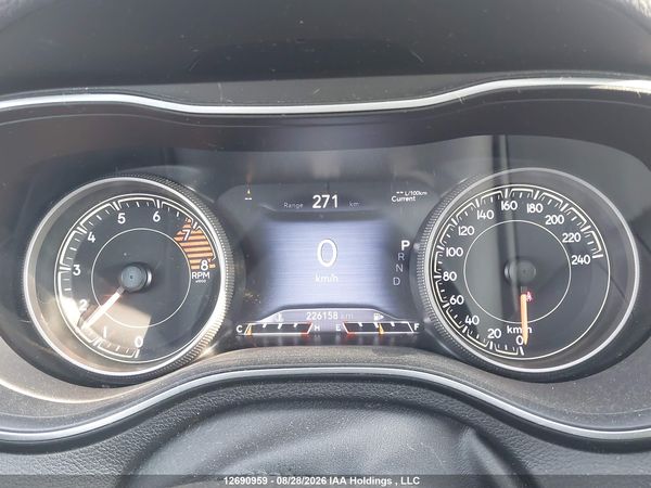 2019 JEEP CHEROKEE TRAILHAWK — I7