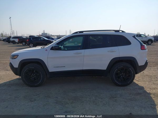 2019 JEEP CHEROKEE TRAILHAWK — I14