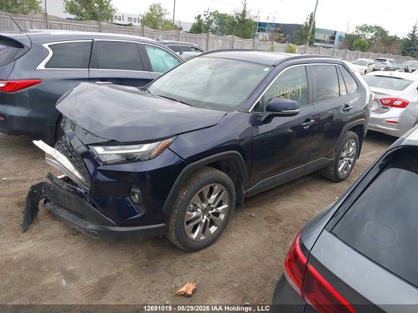 2025 TOYOTA RAV4 XLE