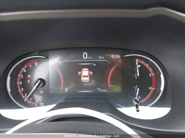 2025 TOYOTA RAV4 XLE