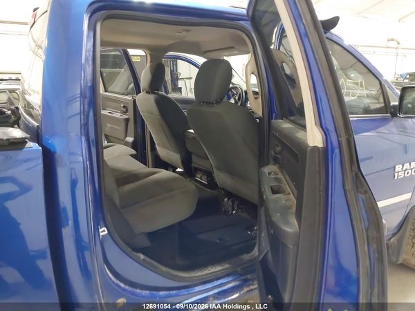 2017 RAM 1500 ST — I8