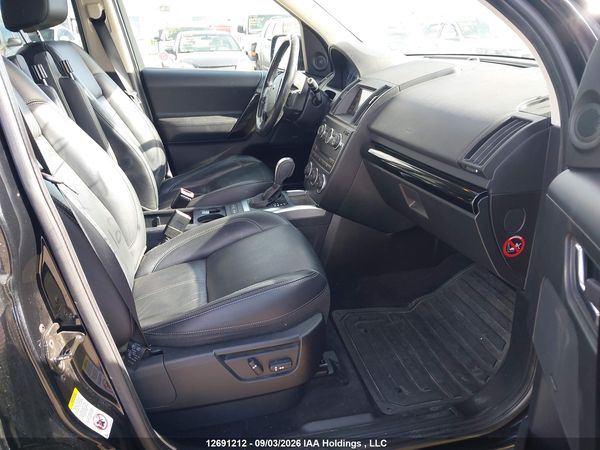 2014 LAND ROVER LR2 HSE — I5