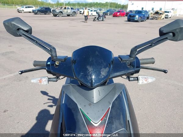 2025 APRILIA SR MOTARD 50 — I12