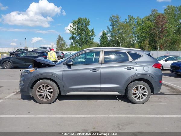 2017 HYUNDAI TUCSON