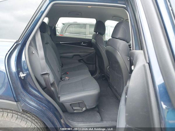 2017 KIA SORENTO LX/L — I8