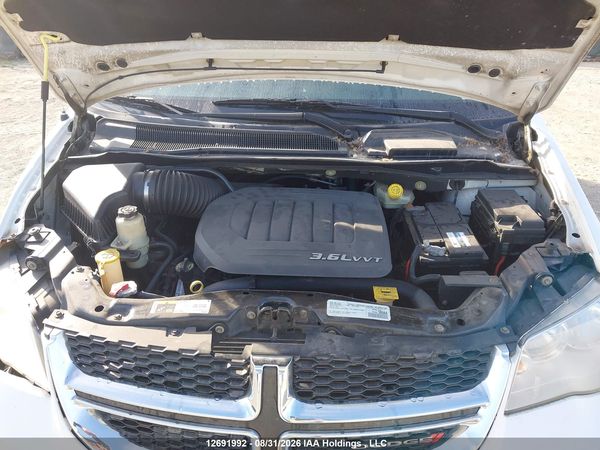 2016 DODGE GRAND CARAVAN SE