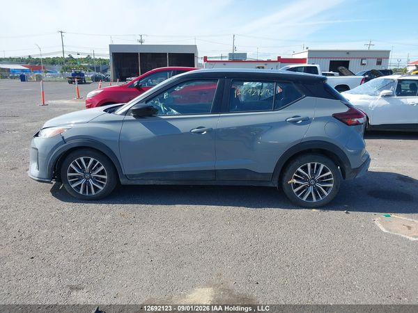 2021 NISSAN KICKS SV