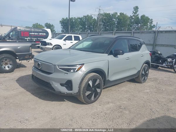 2024 VOLVO XC40 RECHARGE PURE ELECTRIC TWIN PLUS