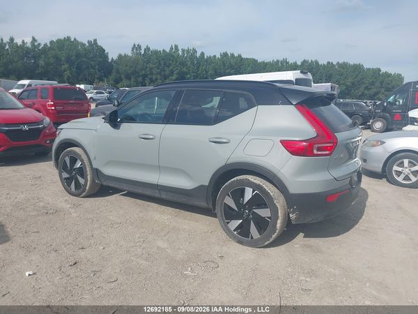 2024 VOLVO XC40 RECHARGE PURE ELECTRIC TWIN PLUS