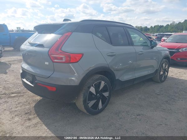 2024 VOLVO XC40 RECHARGE PURE ELECTRIC TWIN PLUS