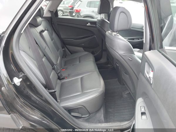 2017 HYUNDAI TUCSON LIMITED/SPORT AND ECO/SE — I8