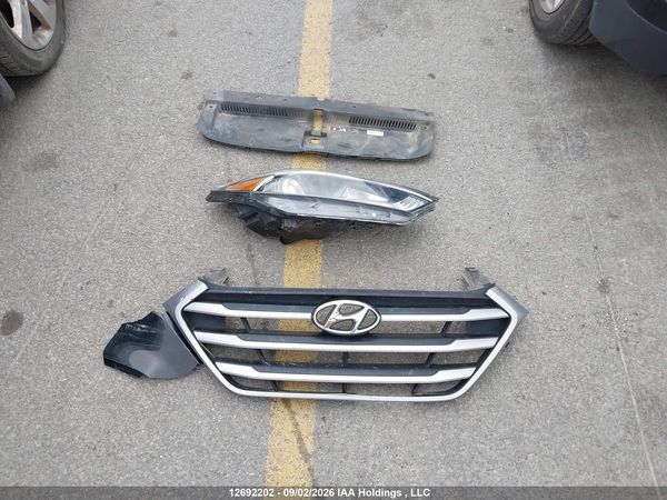 2017 HYUNDAI TUCSON LIMITED/SPORT AND ECO/SE — I12