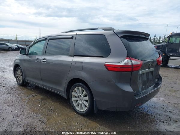 2015 TOYOTA SIENNA XLE/LIMITED