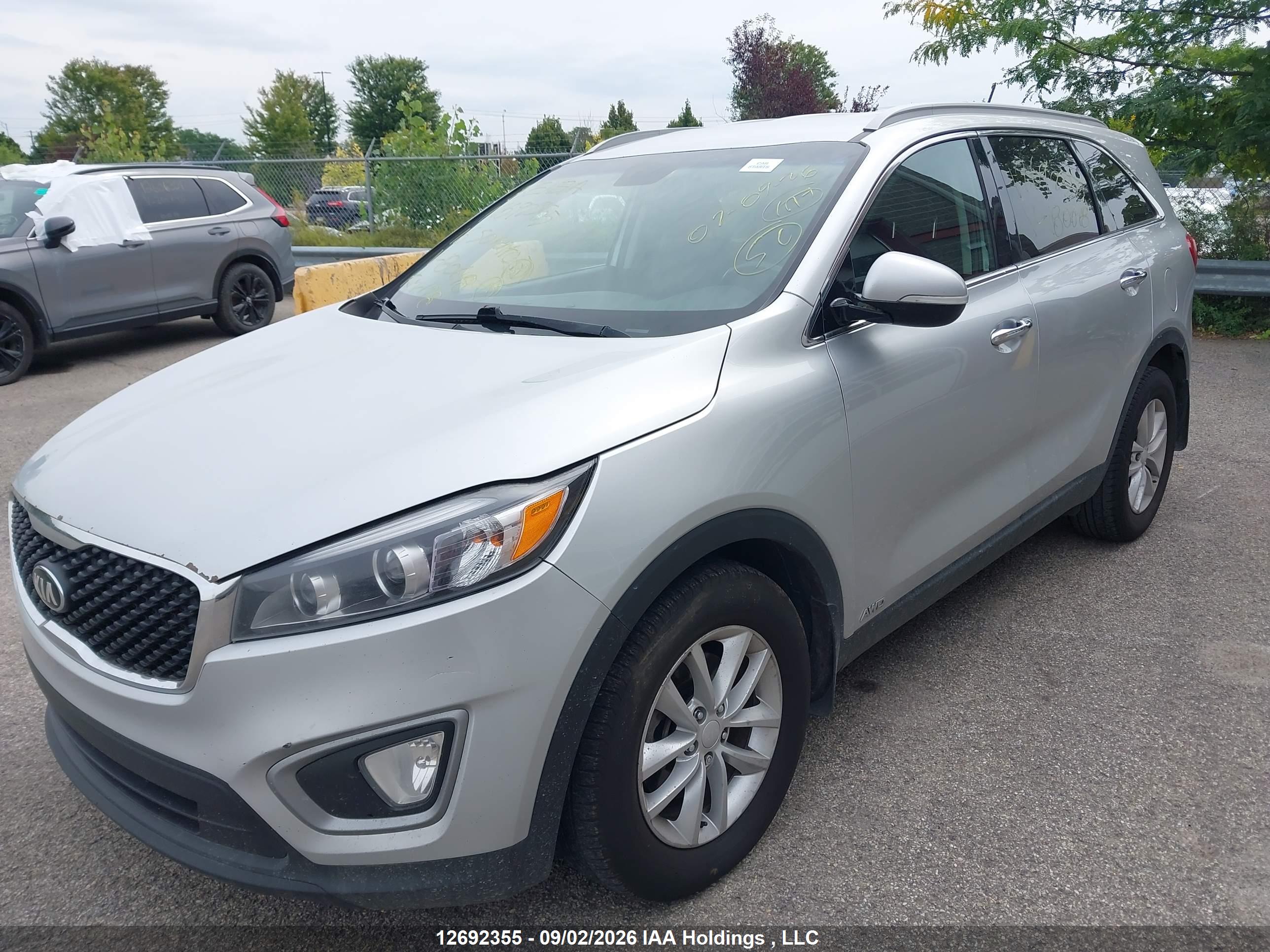 2016 KIA SORENTO 3.3L LX + — I2