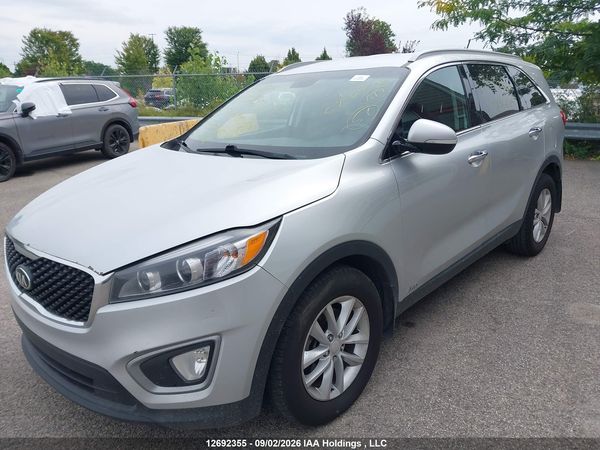 2016 KIA SORENTO 3.3L LX + — I2