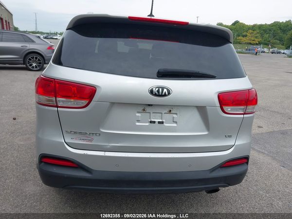 2016 KIA SORENTO 3.3L LX + — I17