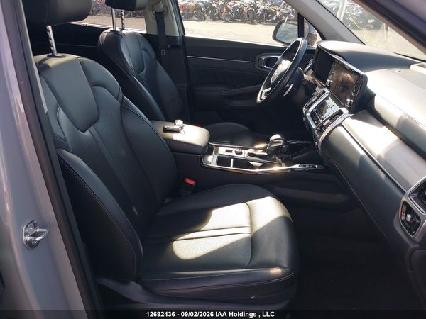 2023 KIA SORENTO EX — I5