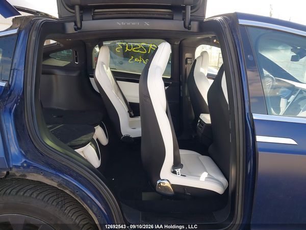 2017 TESLA MODEL X — I8