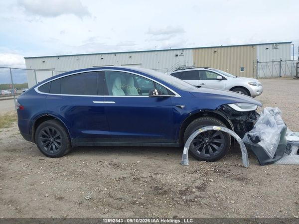 2017 TESLA MODEL X — I14
