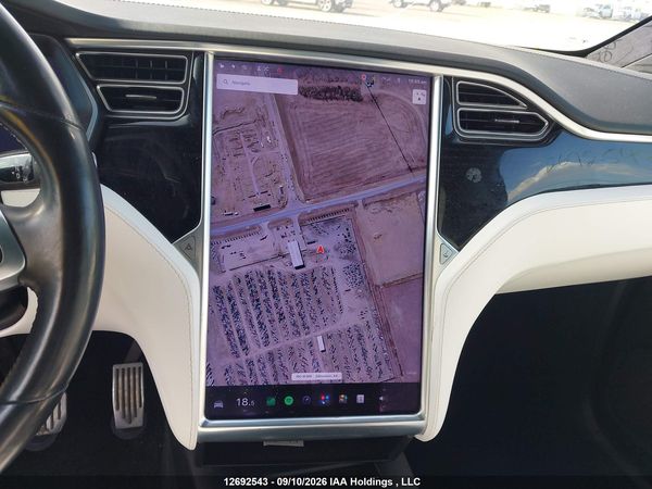 2017 TESLA MODEL X — I21