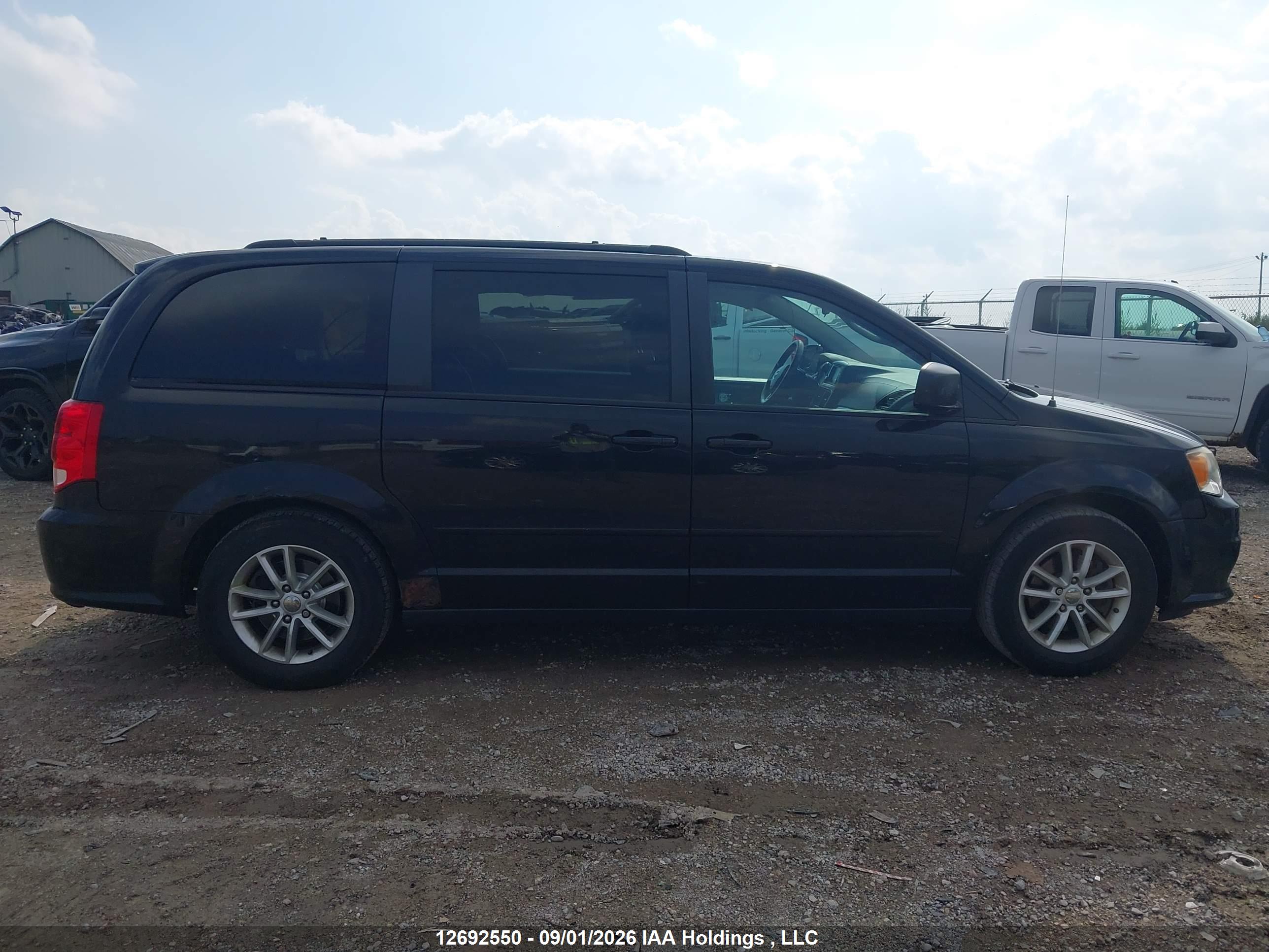 2013 DODGE GRAND CARAVAN SE