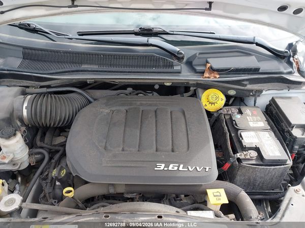 2016 DODGE GRAND CARAVAN SE/SXT