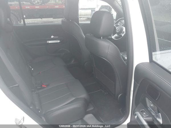 2025 MERCEDES-BENZ GLB 250 4MATIC — I8