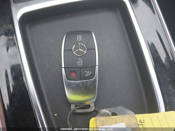 2025 MERCEDES-BENZ GLB 250 4MATIC — I11