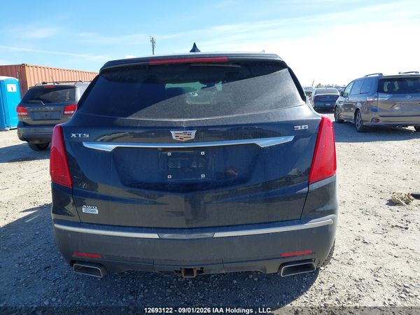 2017 CADILLAC XT5 LUXURY — I16