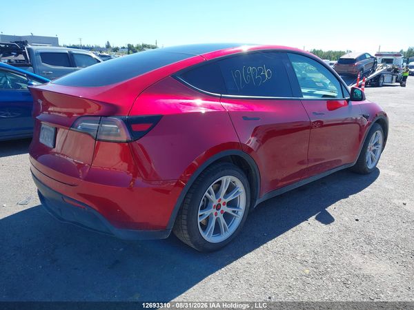 2024 TESLA MODEL Y