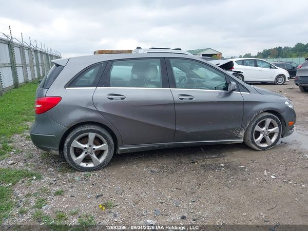2013 MERCEDES-BENZ B 250 SPORTS TOURER — I13