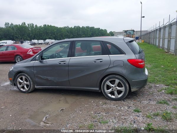 2013 MERCEDES-BENZ B 250 SPORTS TOURER — I14