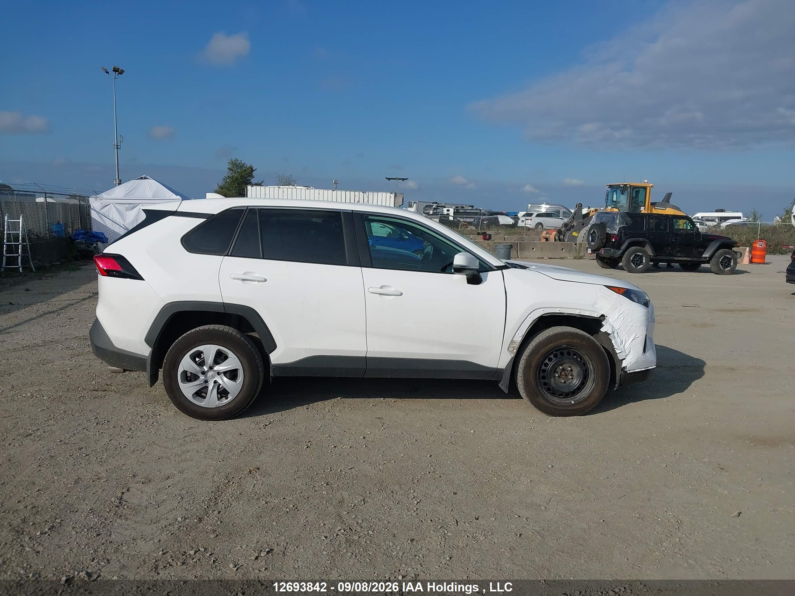 2025 TOYOTA RAV4 LE