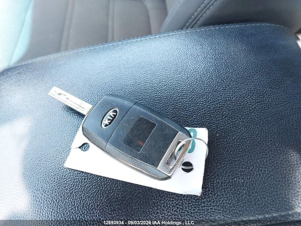 2016 KIA SORENTO 2.4L LX