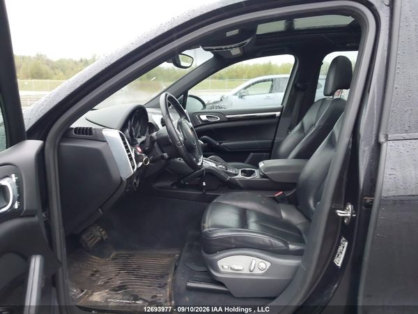 2014 PORSCHE CAYENNE PLATINUM EDITION