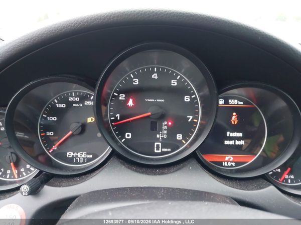 2014 PORSCHE CAYENNE PLATINUM EDITION