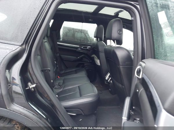 2014 PORSCHE CAYENNE PLATINUM EDITION