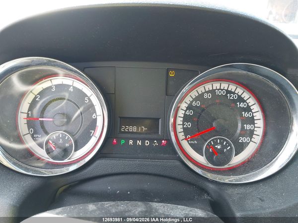 2015 DODGE GRAND CARAVAN SE/SXT — I7