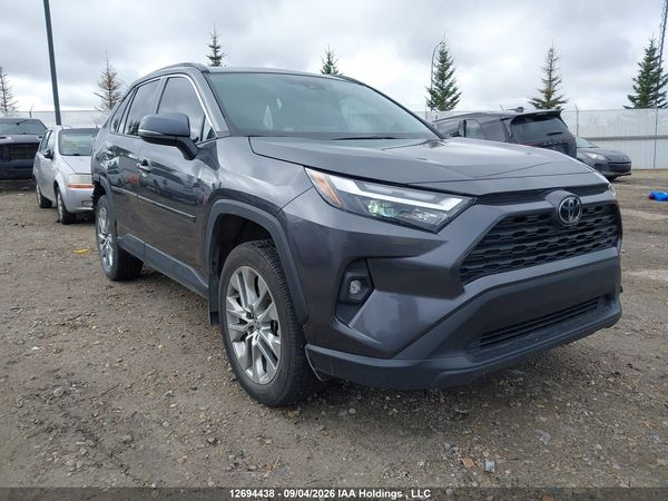 2024 TOYOTA RAV4 XLE — I1