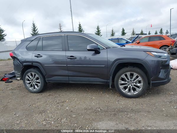2024 TOYOTA RAV4 XLE — I14