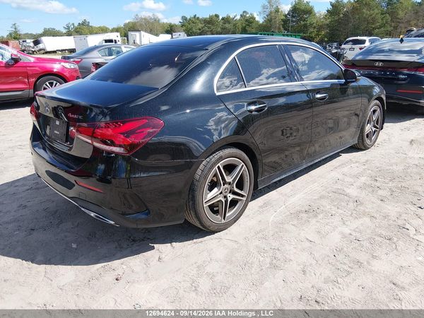 2021 MERCEDES-BENZ A 220 — I4