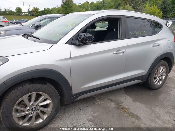 2017 HYUNDAI TUCSON PREMIUM — I6