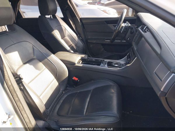 2018 JAGUAR XF R Sport — I5