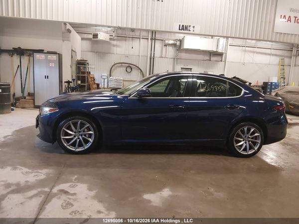 2017 ALFA ROMEO GIULIA Q4 — I14