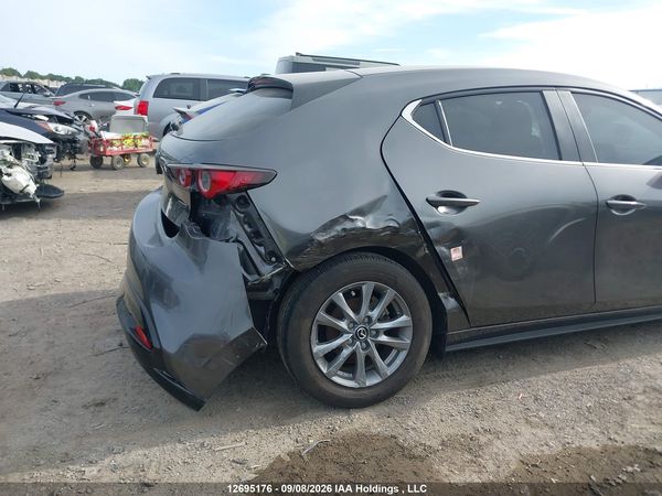 2023 MAZDA MAZDA3 GS
