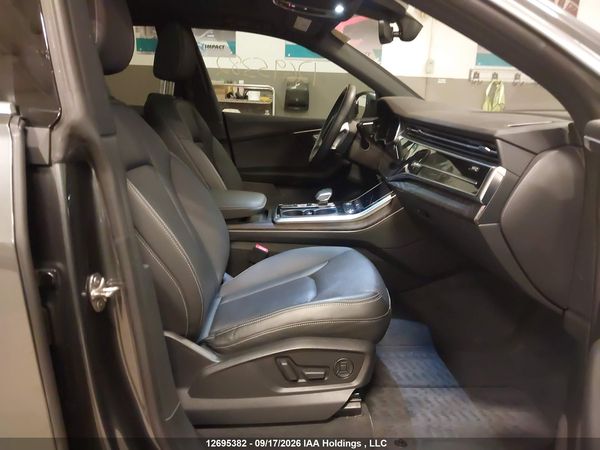 2021 AUDI Q8 PROGRESSIV — I5