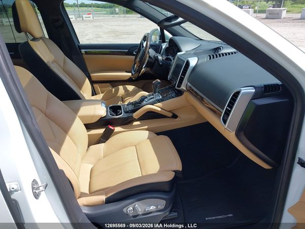 2017 PORSCHE CAYENNE S — I5